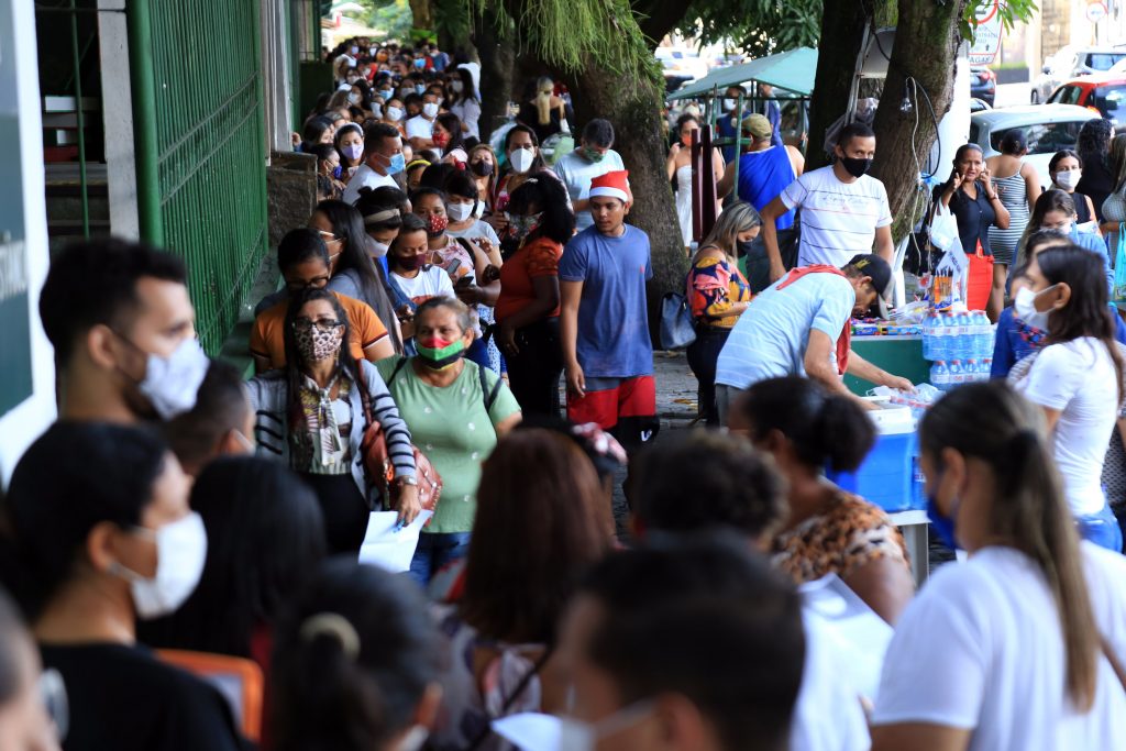 Mais de 37 mil pessoas dedicaram o domingo fazendo prova para o concurso da Semec